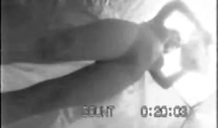 Busty学生と彼女の友人にメガネ遊びとともにaディルドおよび交換お金 おんな の この ため の エロ
