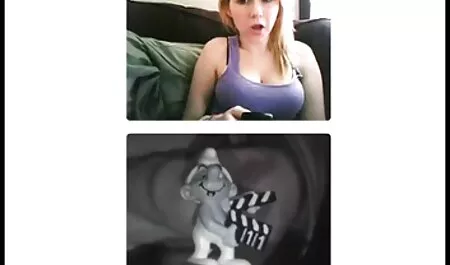 暗闇の中で男は、上にユニークな髪を持つブロンドの王女をクソしていました 女の子 の ため の h な 動画
