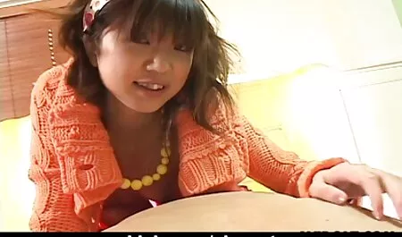 ウェブカメラで自分自身を示している人は、より多くの彼はジャーク。 女の子 用 えっち 動画