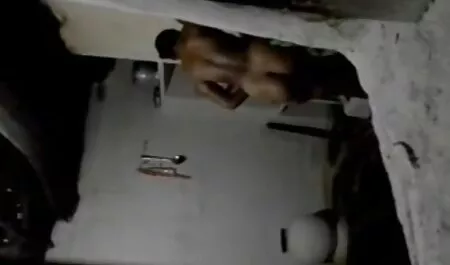 男fucksセクシー幅のトイレ 女の子 の ため エロ 動画