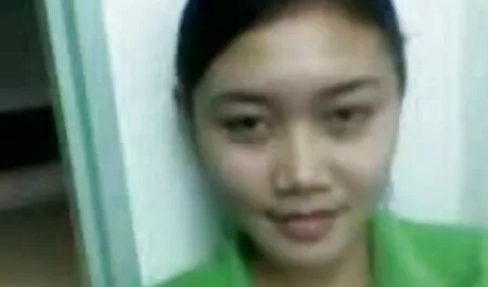 金髪の青い目が大好き性別と彼女の恋人のベッドルーム 女の子 の ため の エロ ビデオ