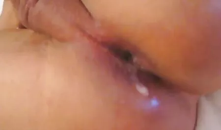 美しさは四十夜を通して眠って外科医にこっそり、そして彼の煙カヌー 女の子 アダルト ビデオ
