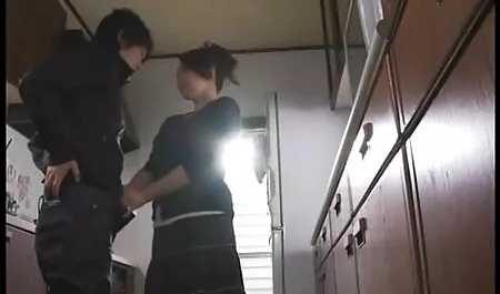 さびれたビーチで愛を作る。 女の子 用 エッチ な 動画