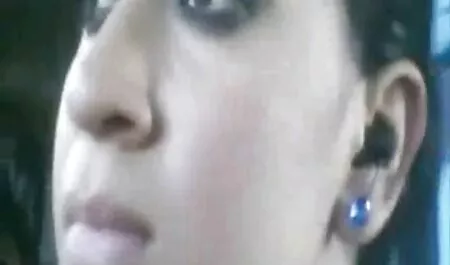 巨大なコックのためのフェラチオ。 女の子 向け エロ 動画