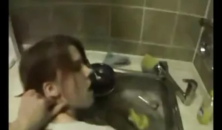 女性のベッドの上で40年着用ソックス 女の子 向け エッチ 動画
