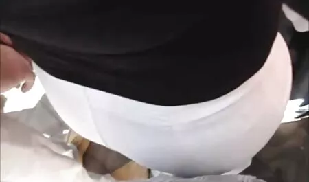 ブルネットmasturbatesと青バイブレーターで鋳造 女の子 向け エッチ