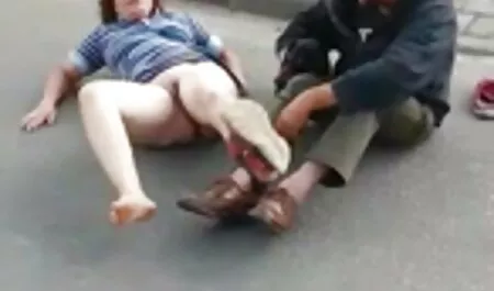 キッチンで熟女舐める下衆野郎の男でザキッチンとsleepingとともに彼に 女の子 の 為 の h