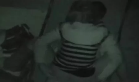 ひもの若い女性は、友人のボーイフレンドを魅了し、お尻にコックを取得します 女の子 専用 エロ 動画