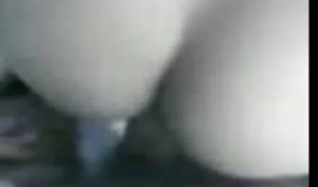 スカートを着た女の子とのセックス。 女の子 の ため の エッチ な 動画